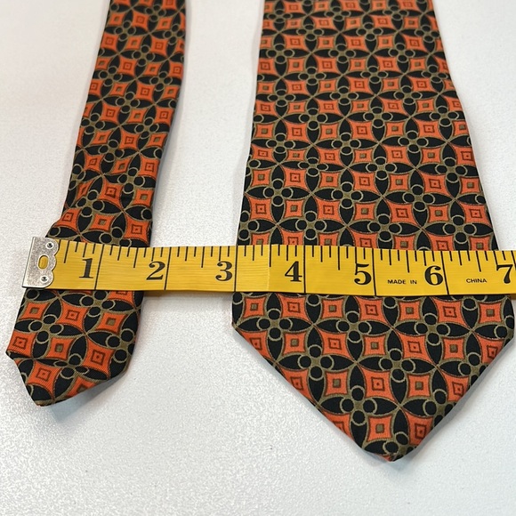 FR TRIPLER & CO NEW YORK 100% Silk Handmade Vintage Orange Square Pattern Tie - Picture 8 of 9